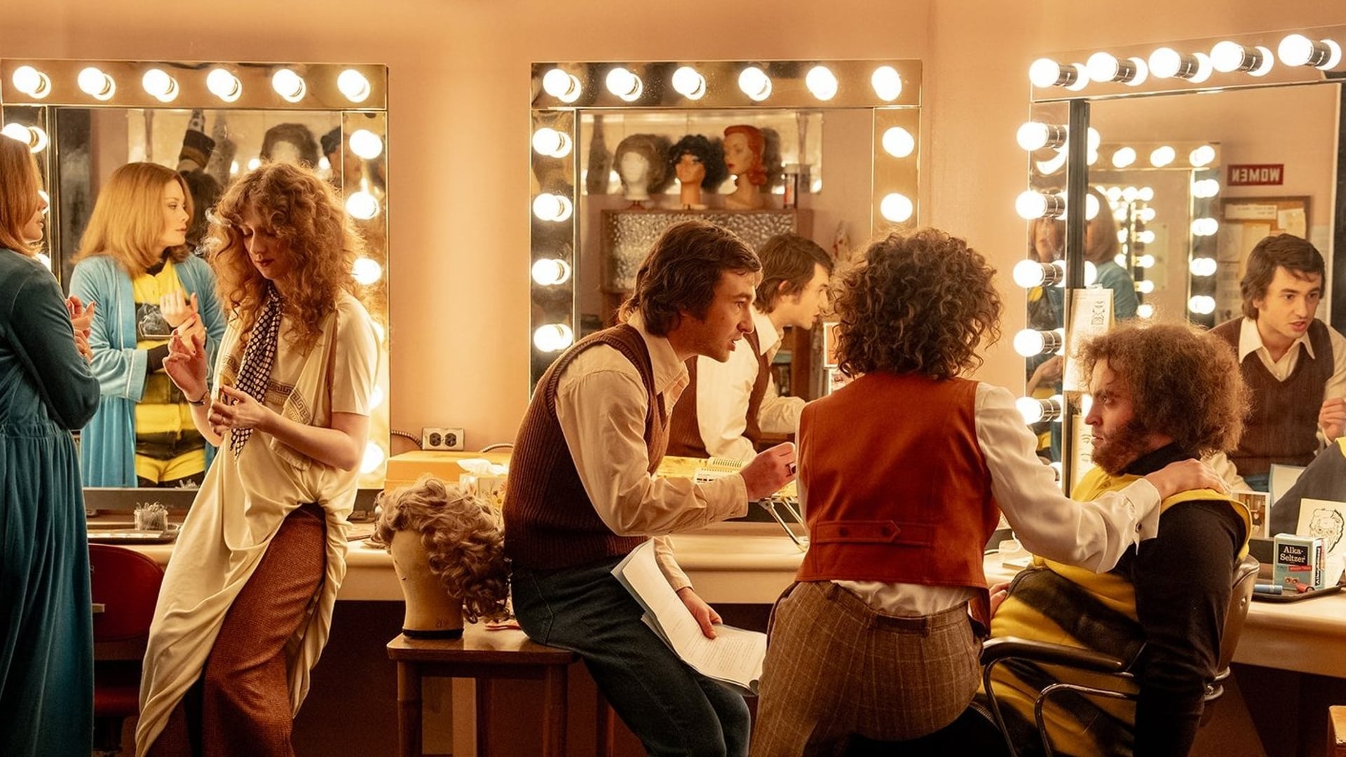 Foto do filme Saturday Night: A Noite que Mudou a Comédia