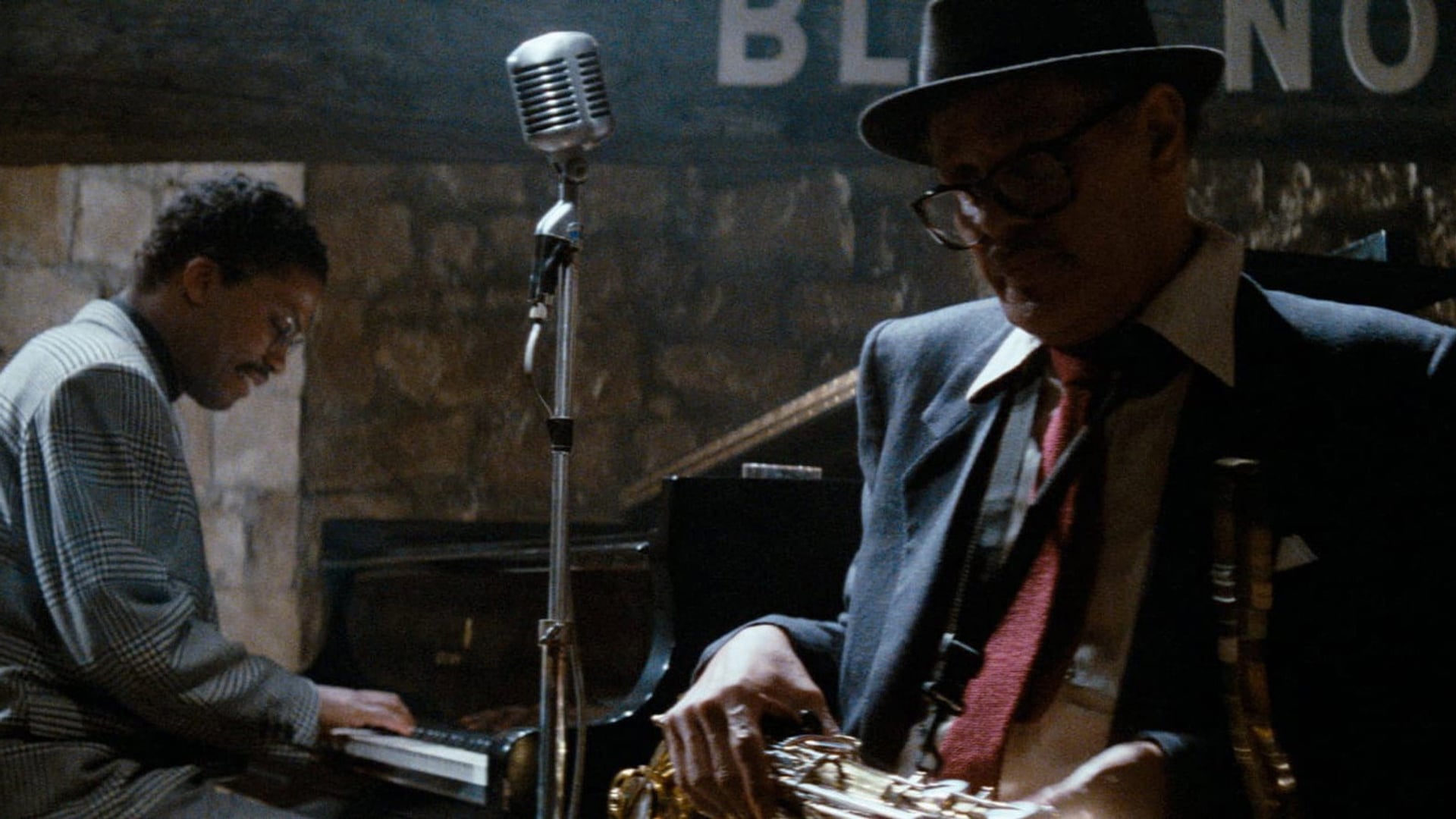 Foto do filme Por Volta da Meia-Noite