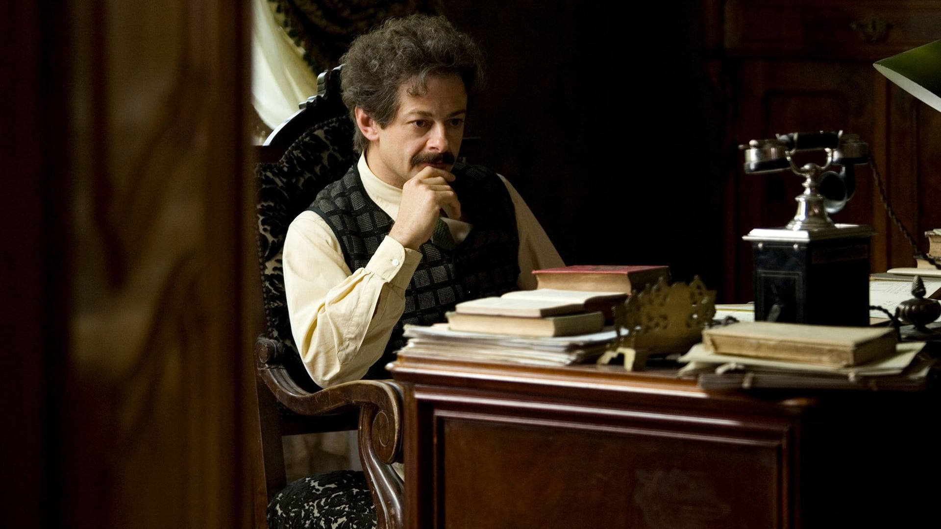 Foto do filme Einstein e Eddington