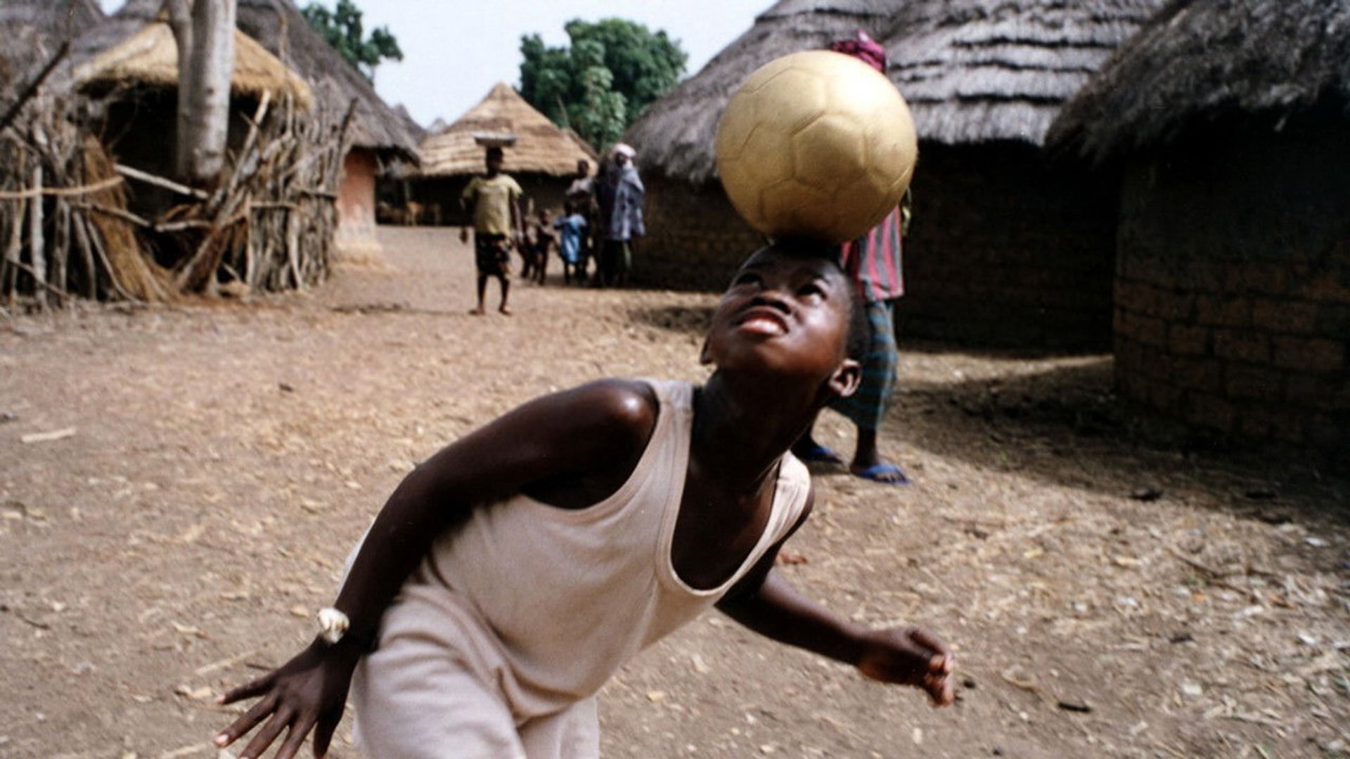 Foto do filme The Golden Ball