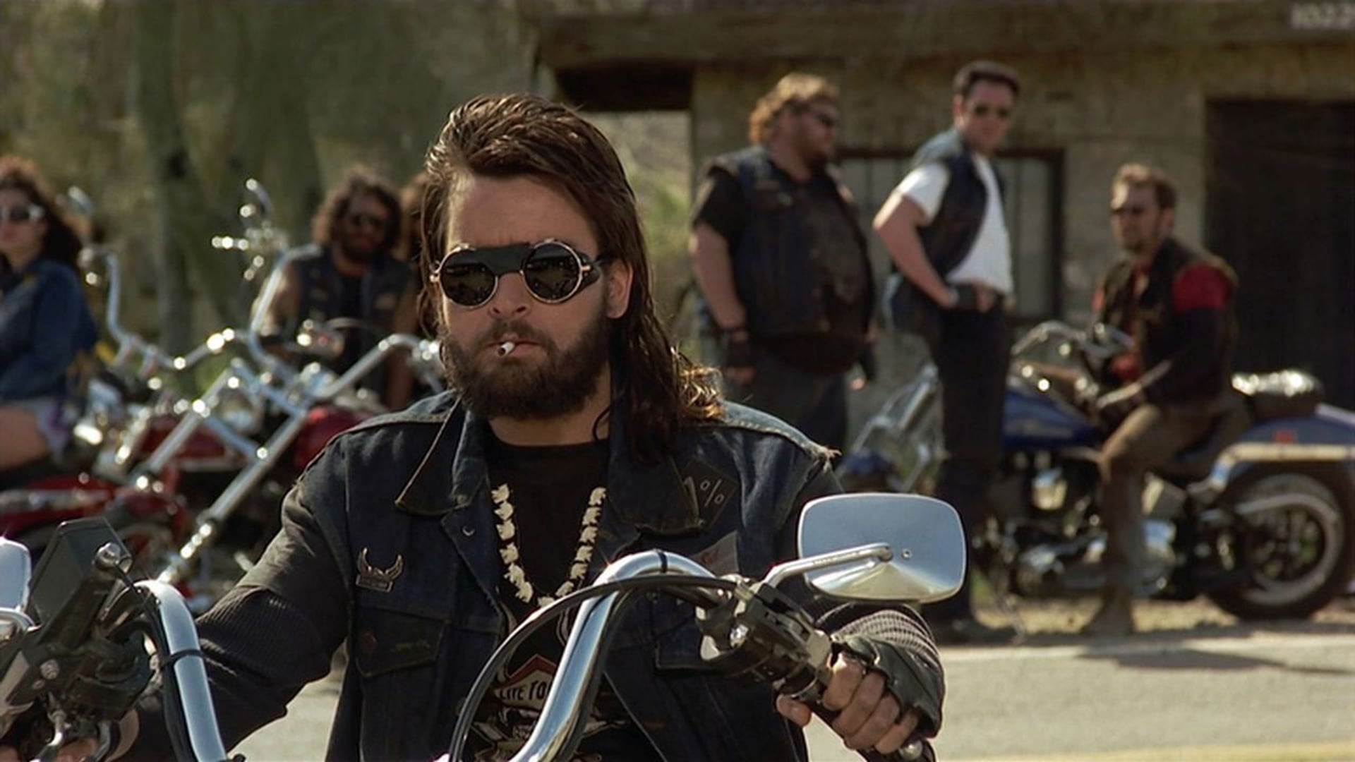 Foto do filme À Sombra de um Disfarce