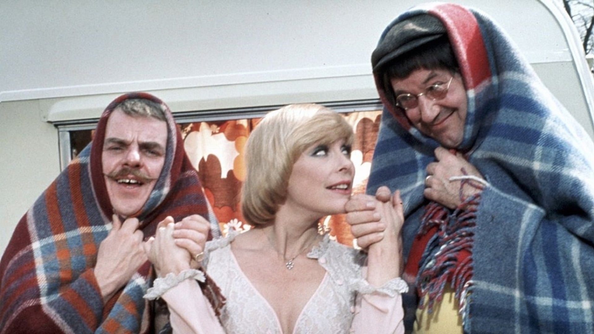 Foto do filme Carry On Behind