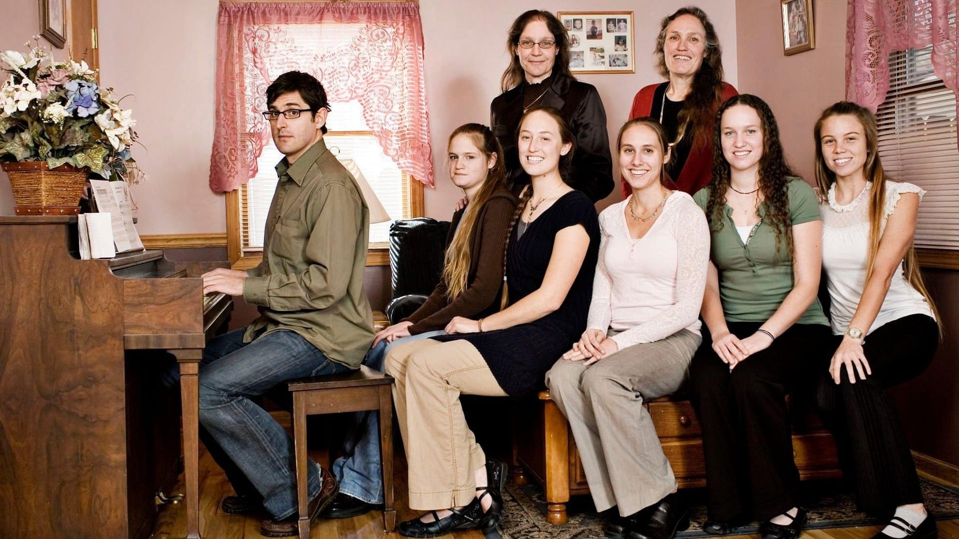 Foto do filme Louis Theroux: America's Most Hated Family in Crisis