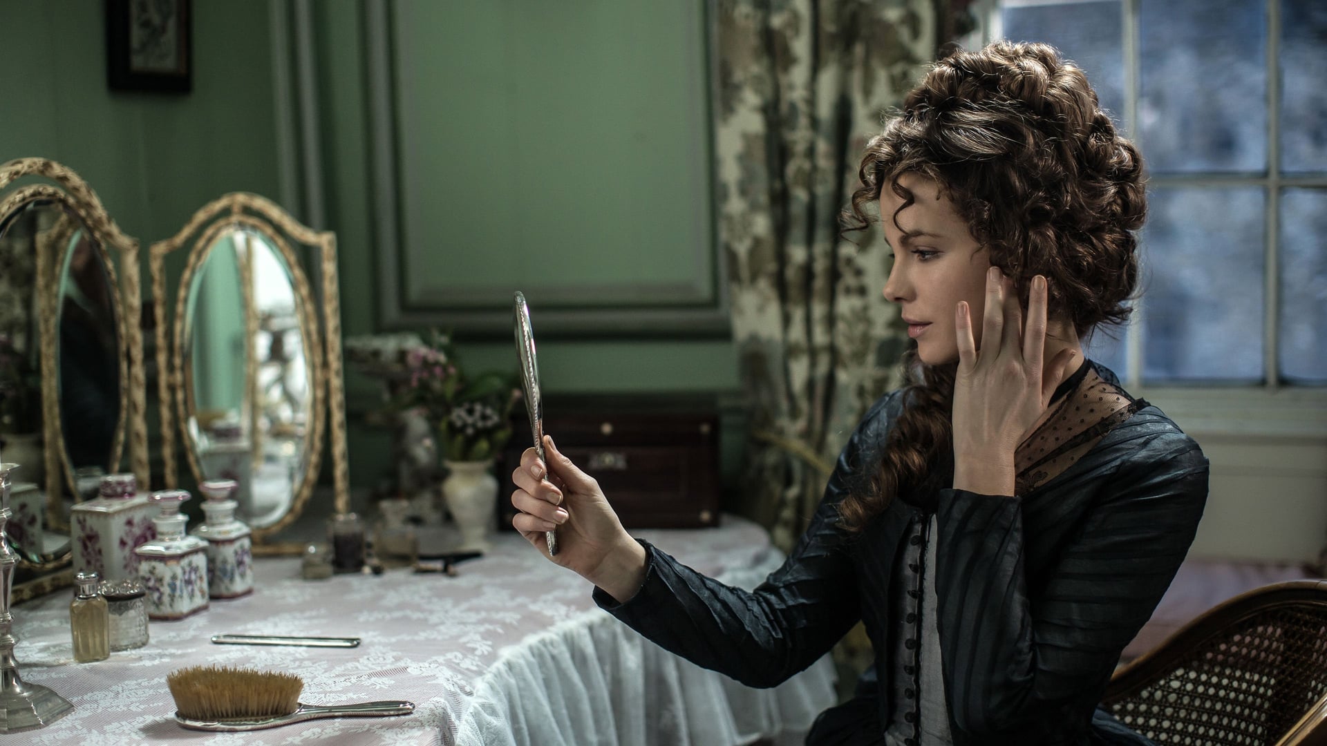 Foto do filme Amor e Amizade