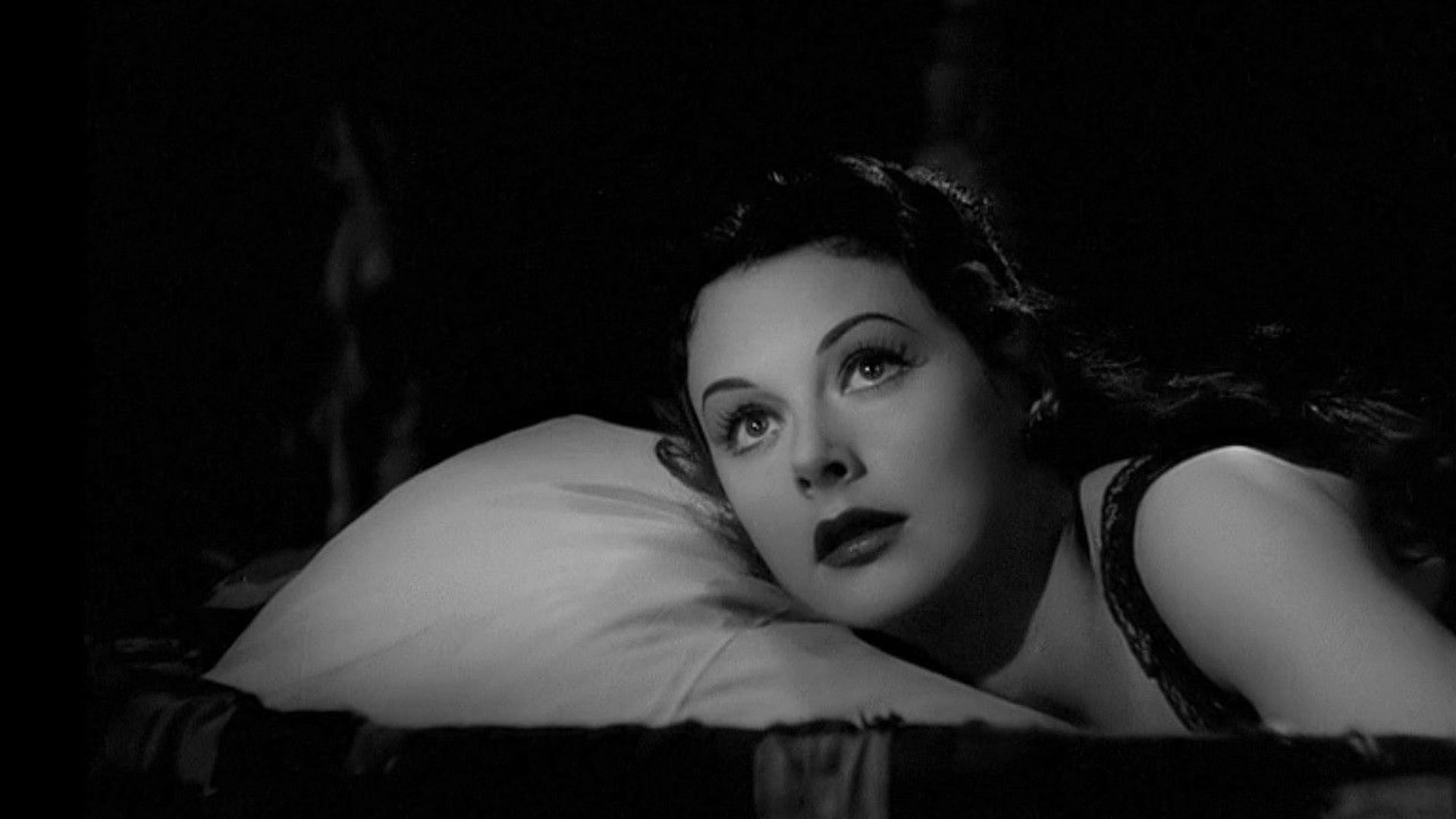Foto do filme The Strange Woman