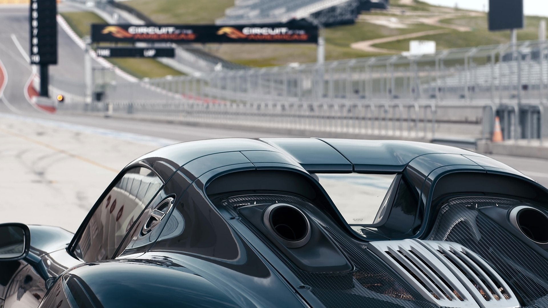 Foto do filme APEX: The Story of the Hypercar