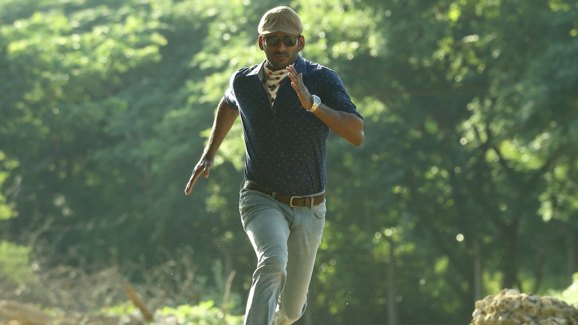 Foto do filme Thupparivaalan