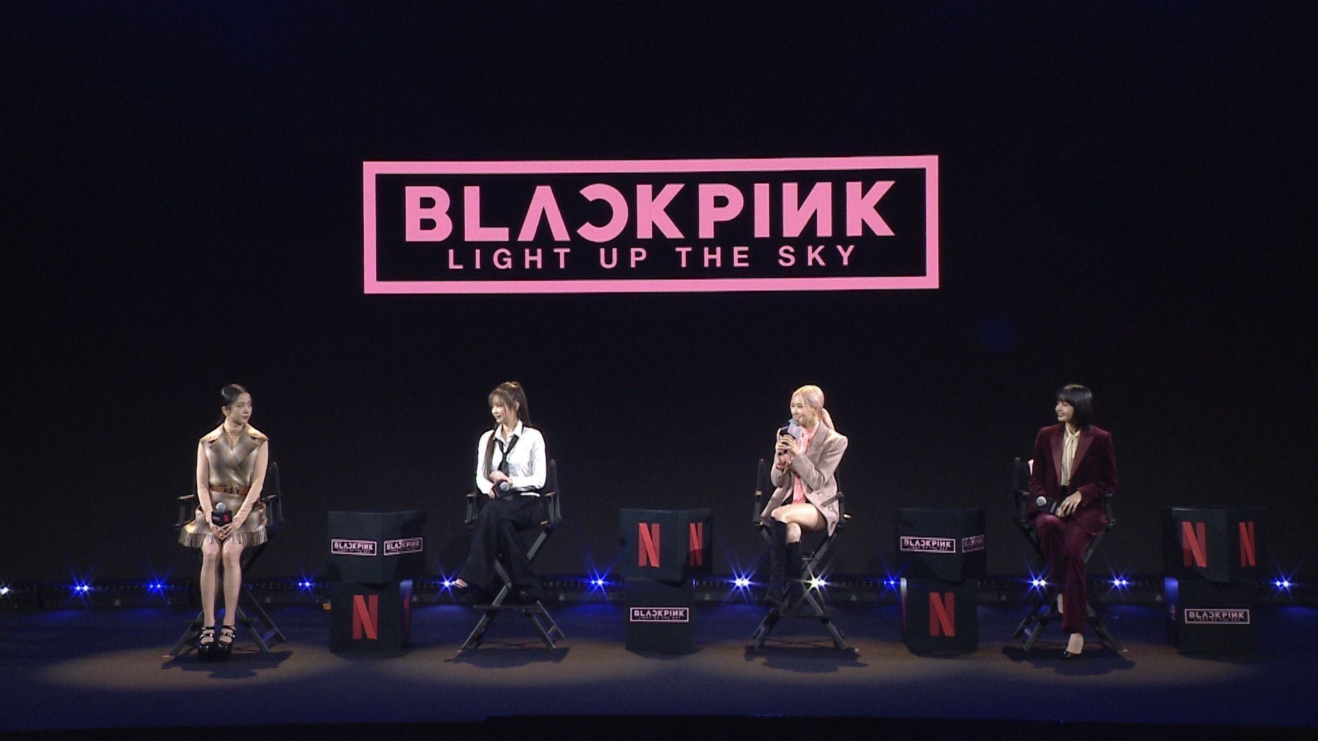 Foto do filme BLACKPINK: Light Up the Sky