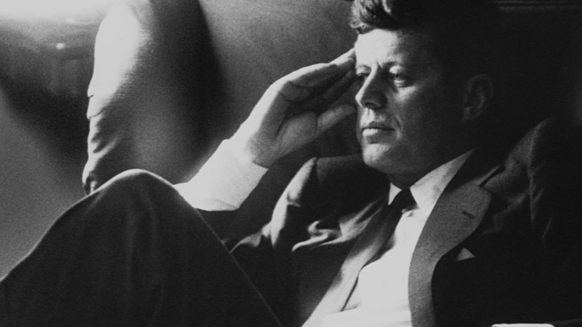 Foto do filme JFK Revisited: Through the Looking Glass