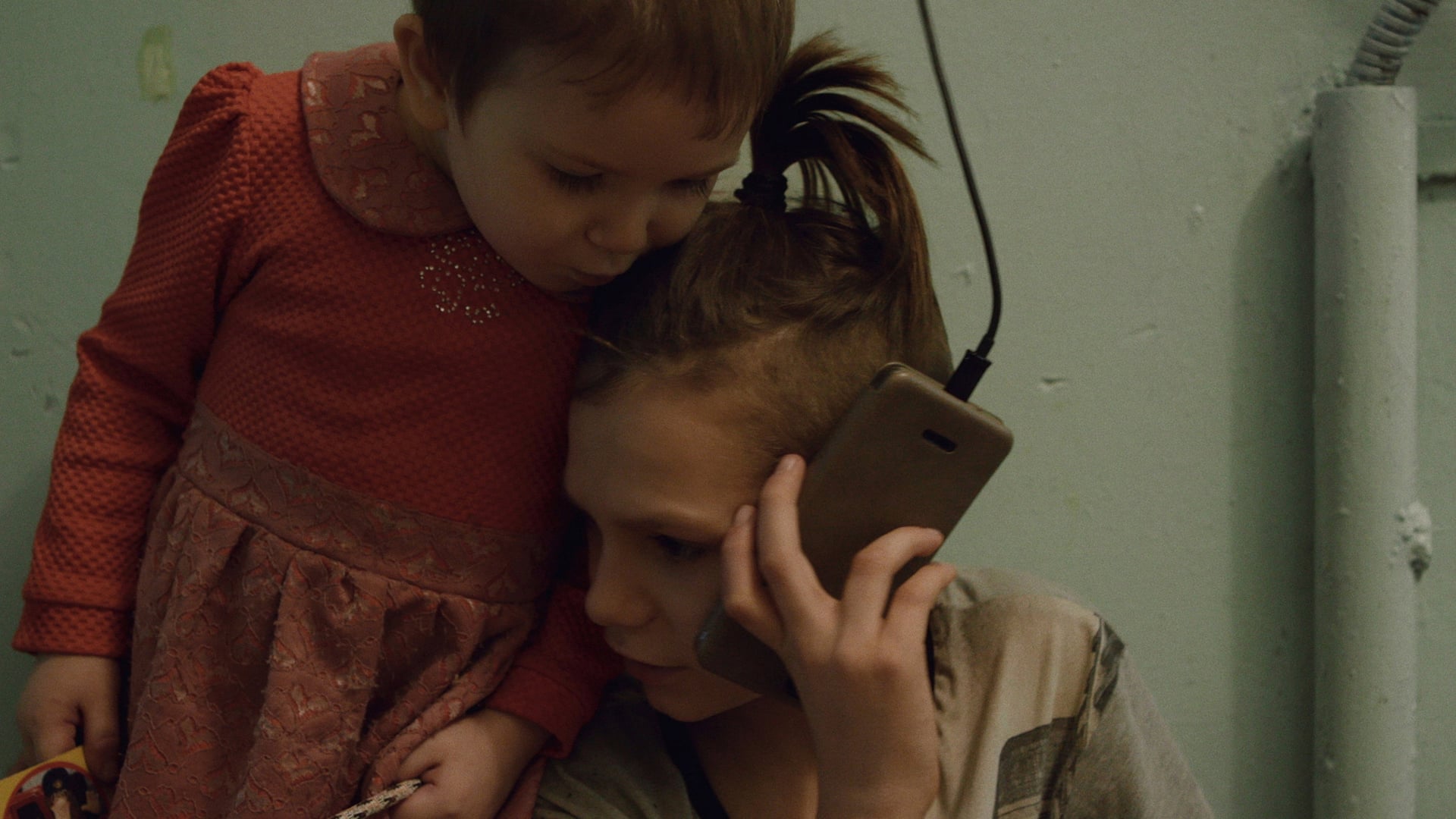 Foto do filme A House Made of Splinters