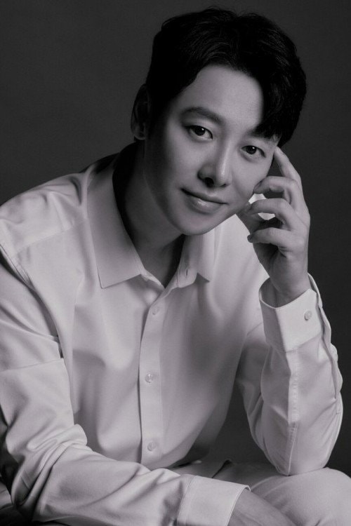 Foto de Kim Dong-wook