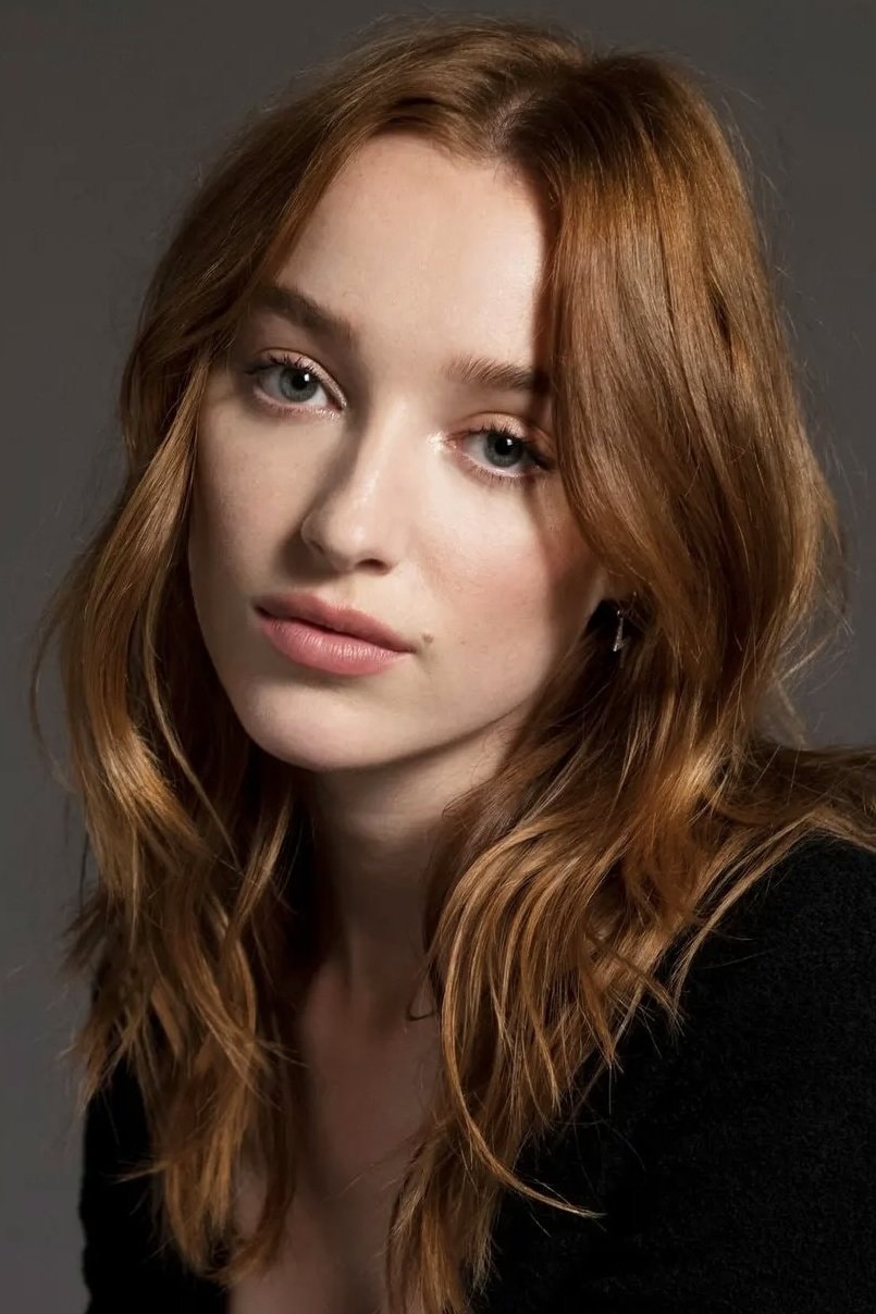 Foto de Phoebe Dynevor