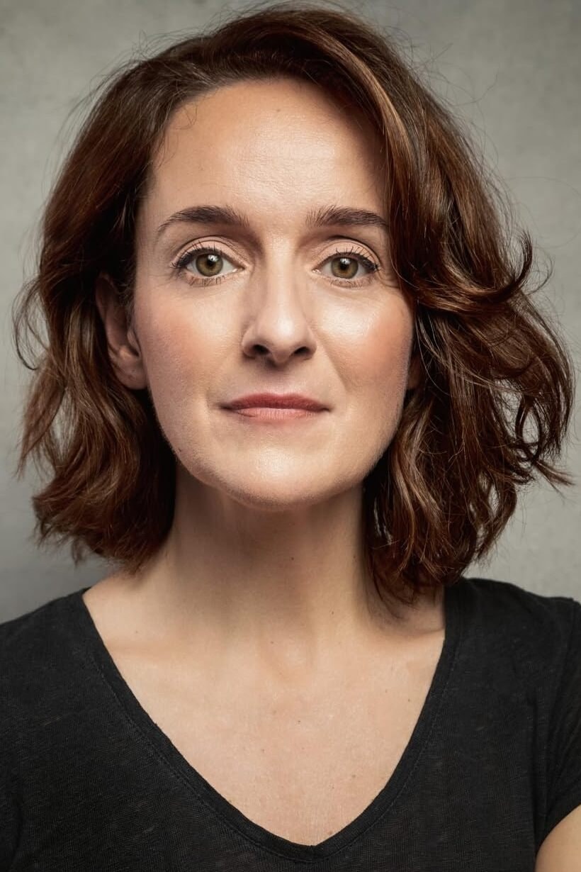 Kirsty Hoiles