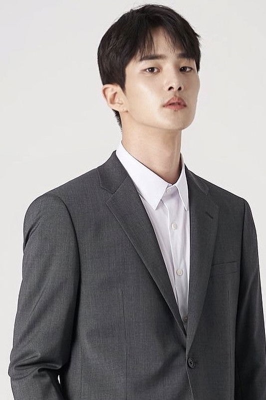 Foto de Yoo Hyun-woo