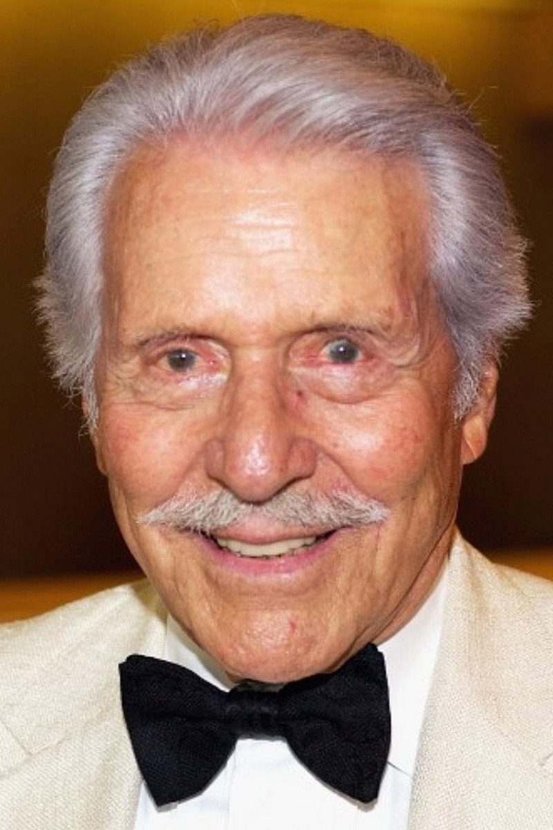 Foto de Efrem Zimbalist Jr.