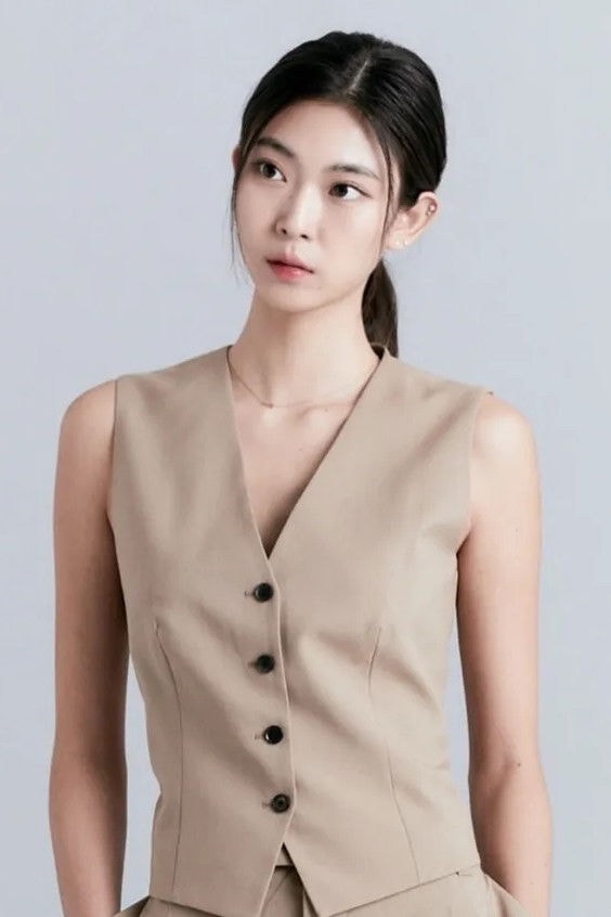 Nadine Lee