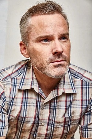 Foto de Roger Craig Smith