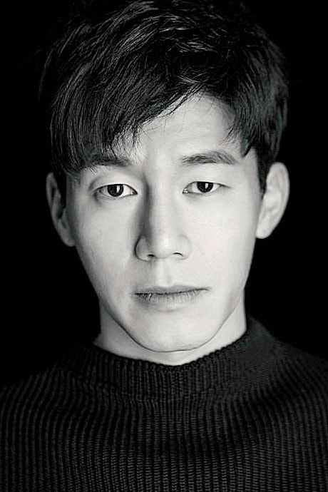 Foto de Kim Moo-yul