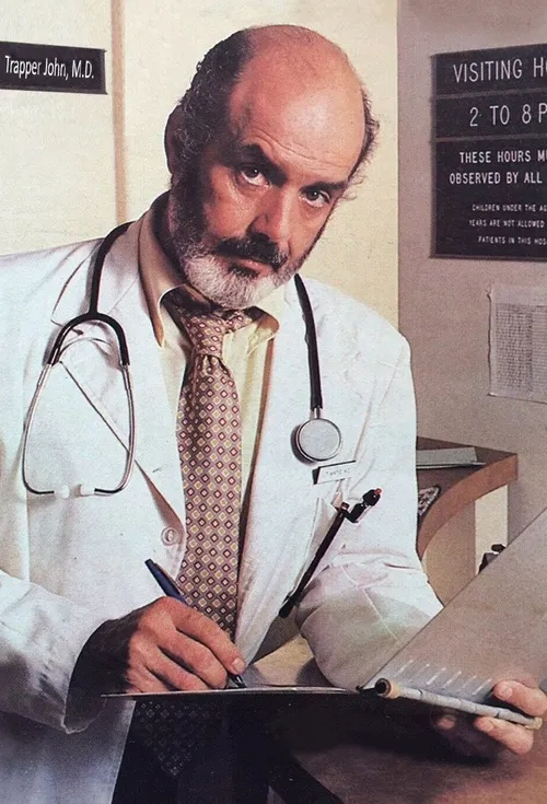 Trapper John, Médico