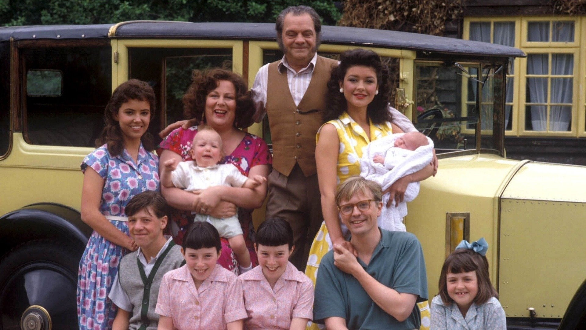 Foto do filme The Darling Buds of May