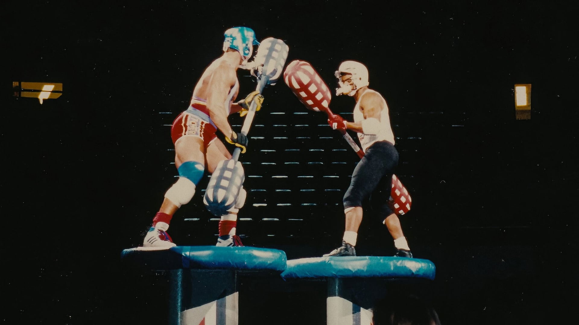 Foto do filme Muscles & Mayhem: Uma história não autorizada de gladiadores americanos
