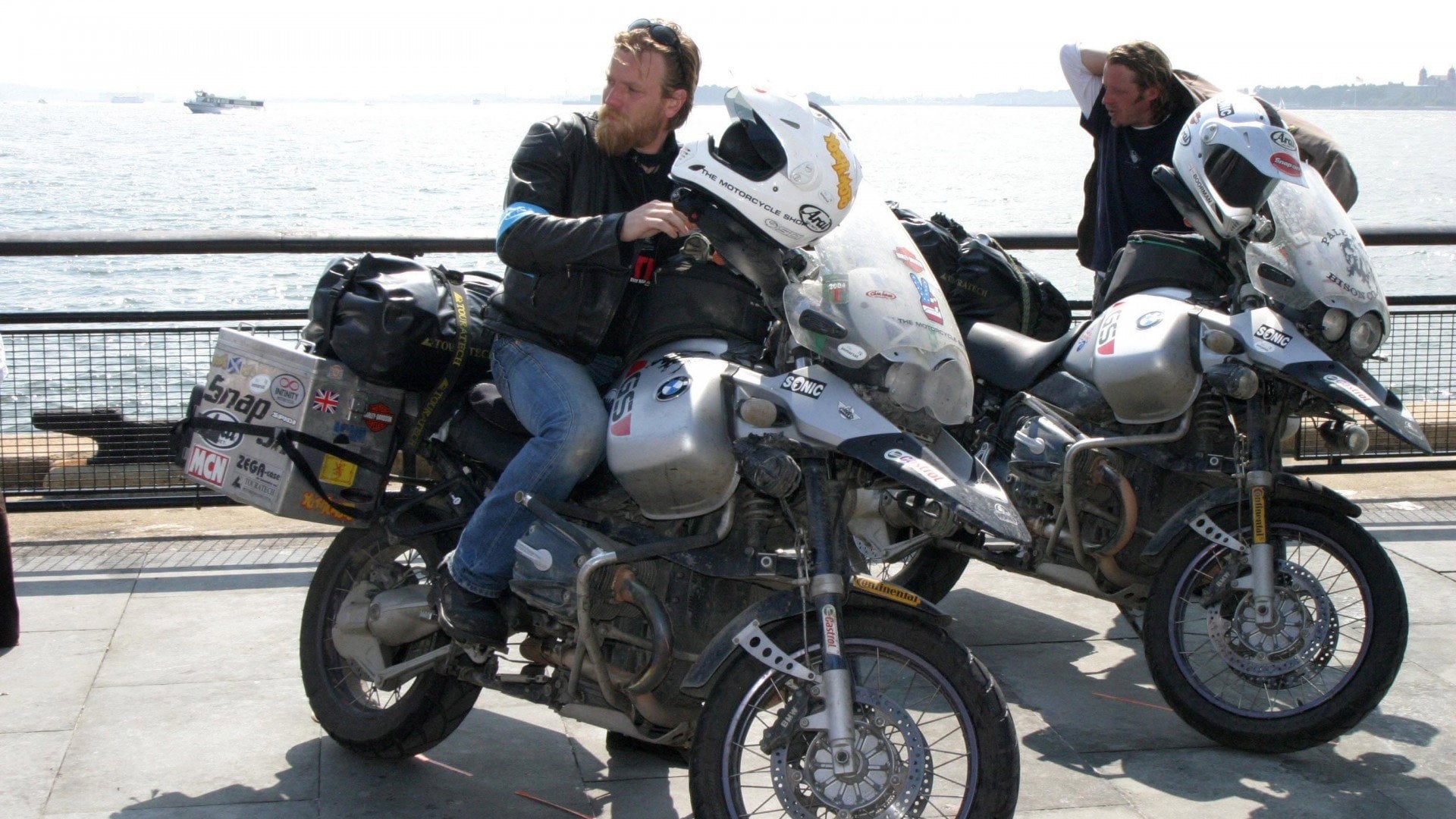 Foto do filme Long Way Round