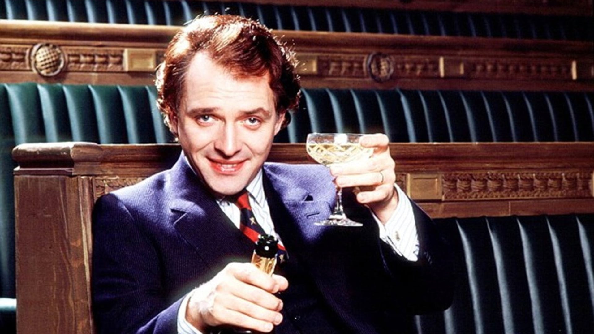 Foto do filme The New Statesman