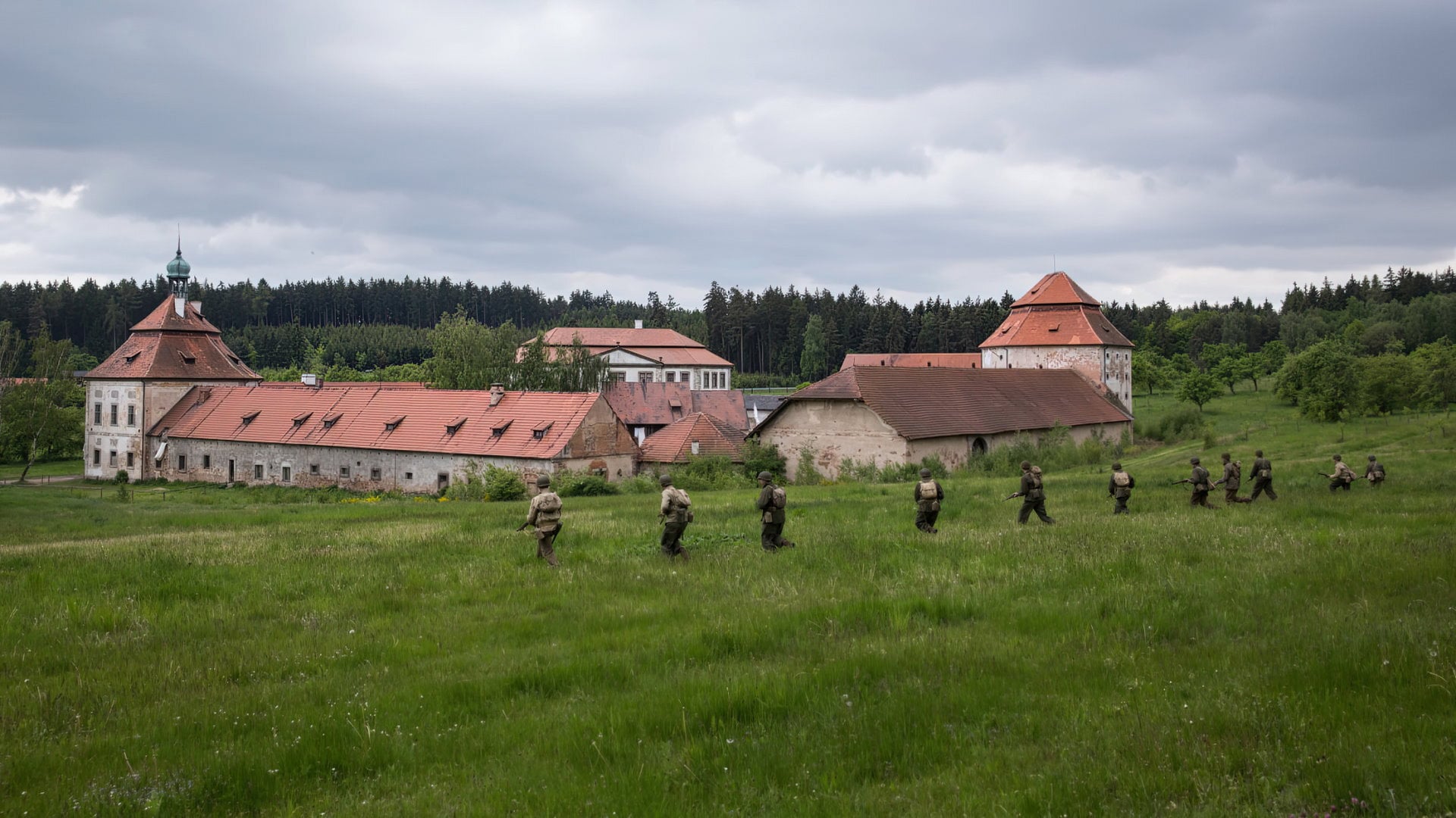 Foto do filme Tannbach – Schicksal eines Dorfes