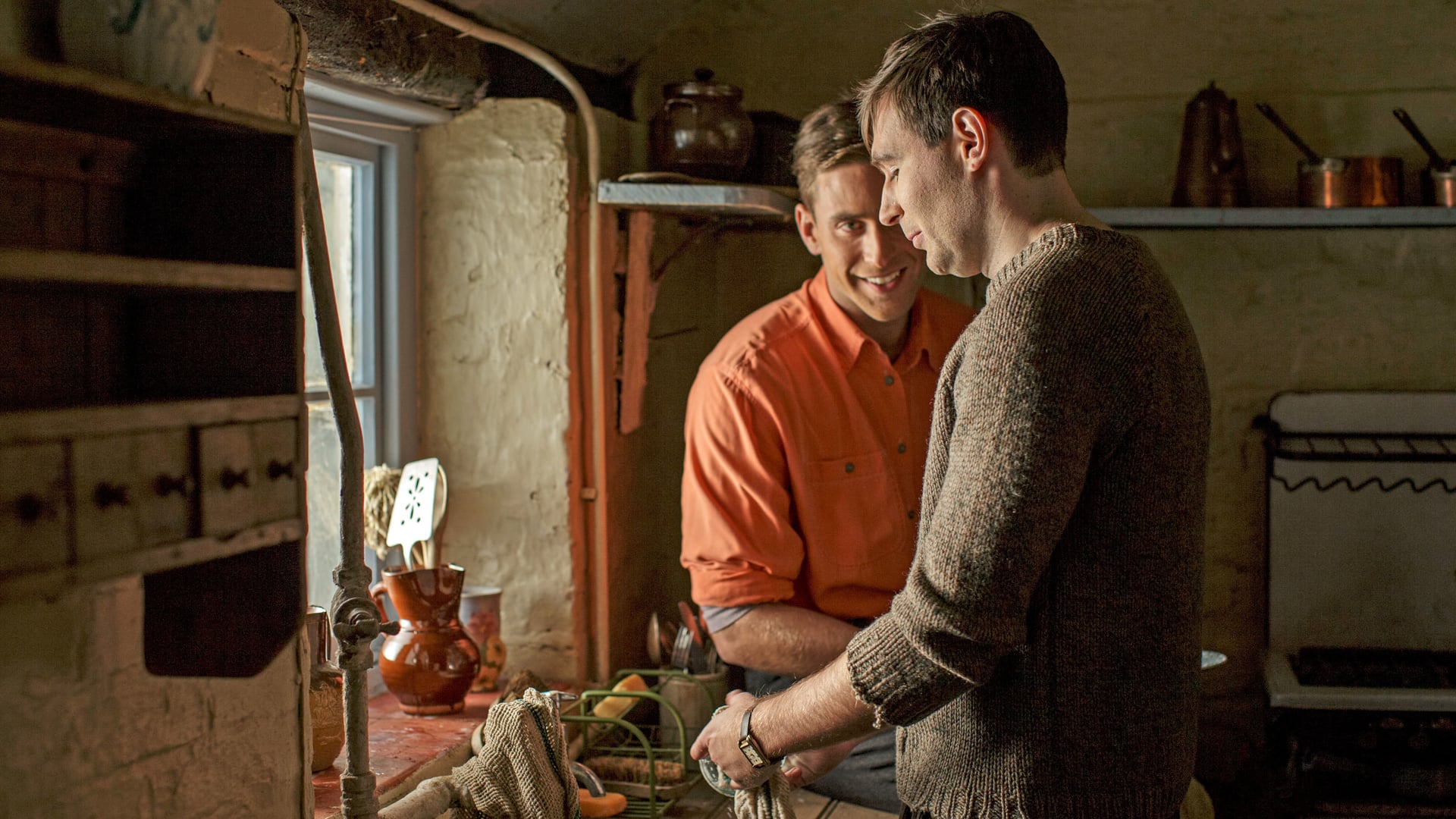 Foto do filme Man in an Orange Shirt